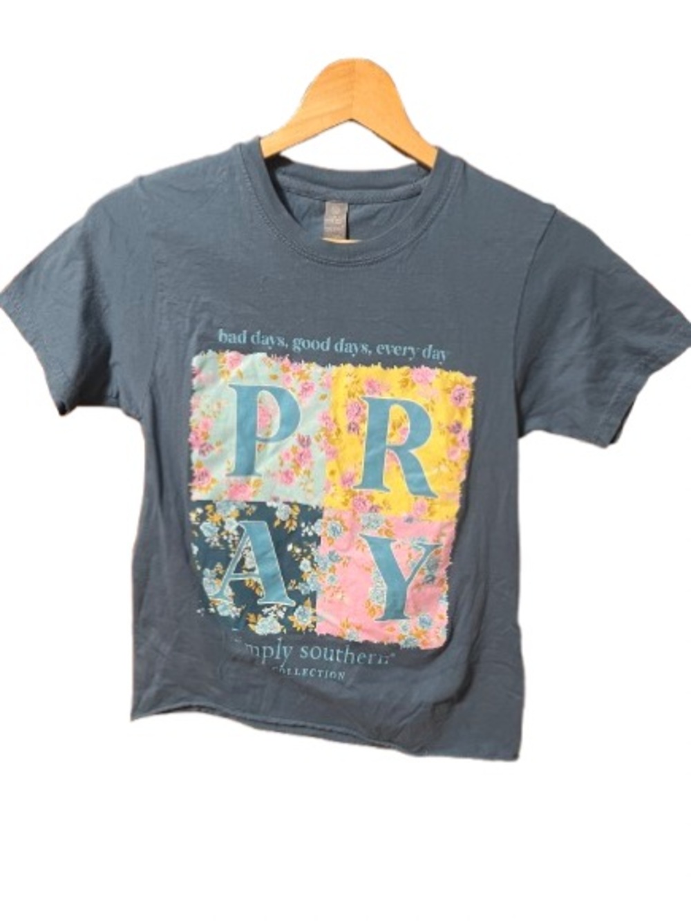 Simply Southern Kids' Slate Blue 'PRAY' Floral Block Tee Shirt Size XS